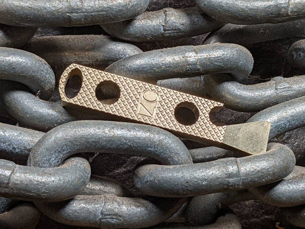 Small Brass Knurl Pattern Keychain Pry Bar